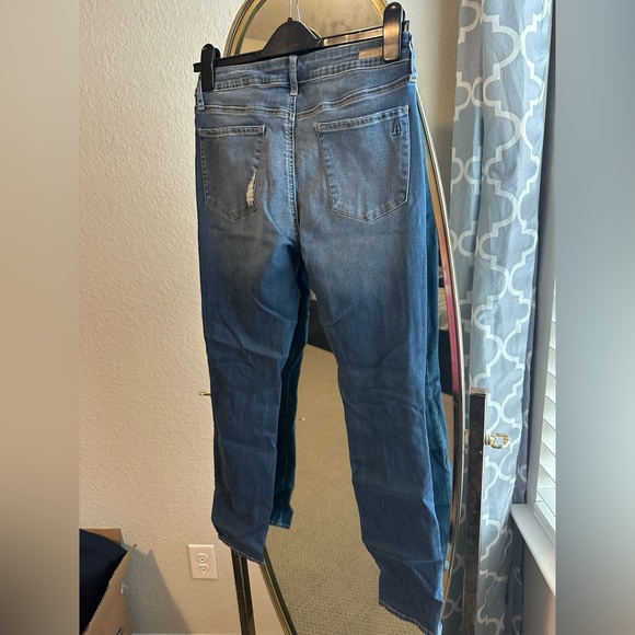Jeans - Picture 4 of 5